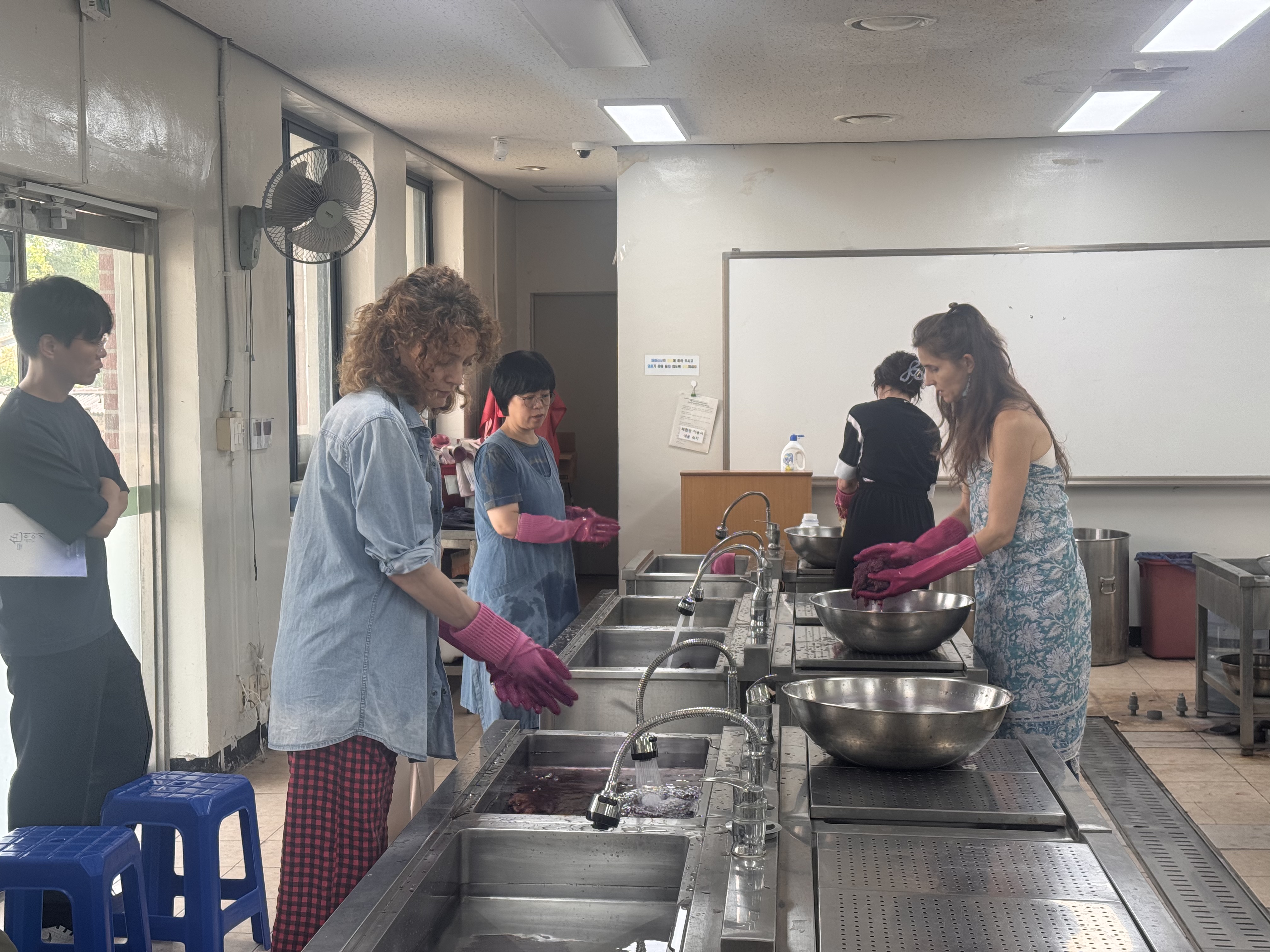 한국천연염색박물관 방문 및 체험(Visit to the Korea Natural Dyeing Museum & Natural Dyeing Experience) (3)